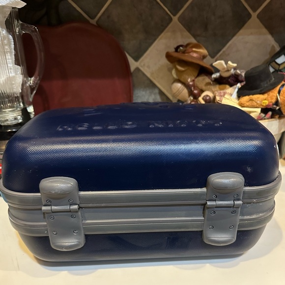 VTG RARE 2001 NAVY HELLO KITTY SANRIO HARD SHELL TRAVEL BAG SUITCASE LUGGAGE 15” - Picture 8 of 15